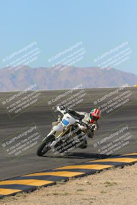 media/Nov-06-2023-Moto Forza (Mon) [[ce023d0744]]/3-Intermediate Group/Session 2 (Bowl)/